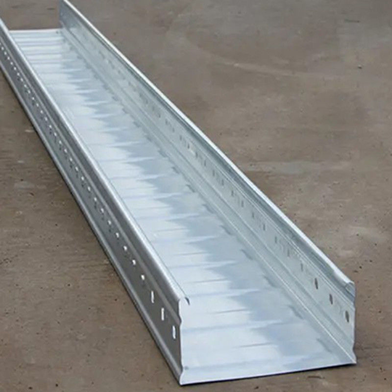 Clip on Corrugated Cable Tray 50mm-500mm Yük Kapasitesi 20-100kg/M Gümüş